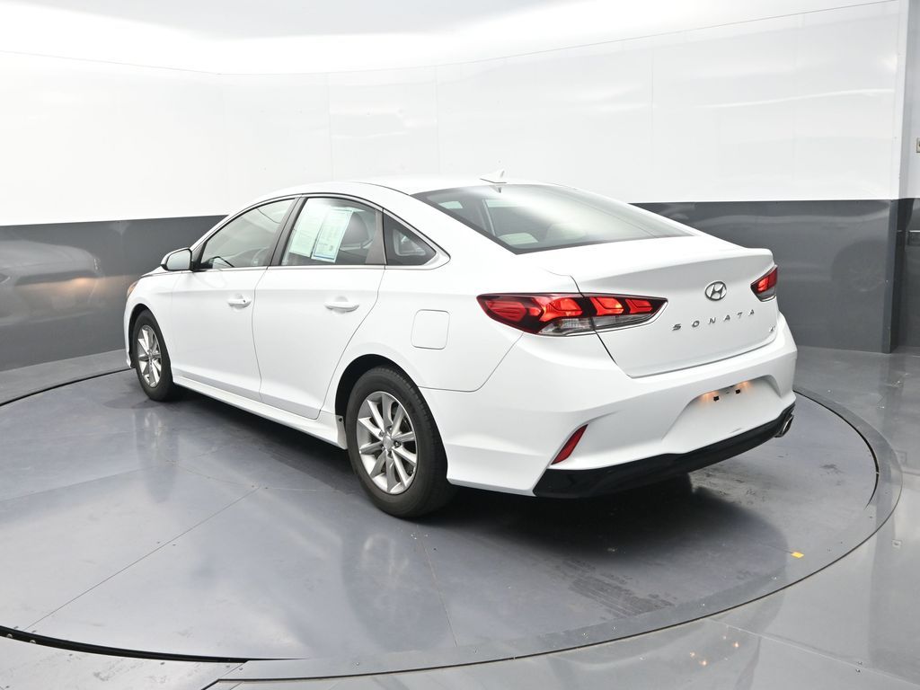 2018 Hyundai Sonata Eco photo 3