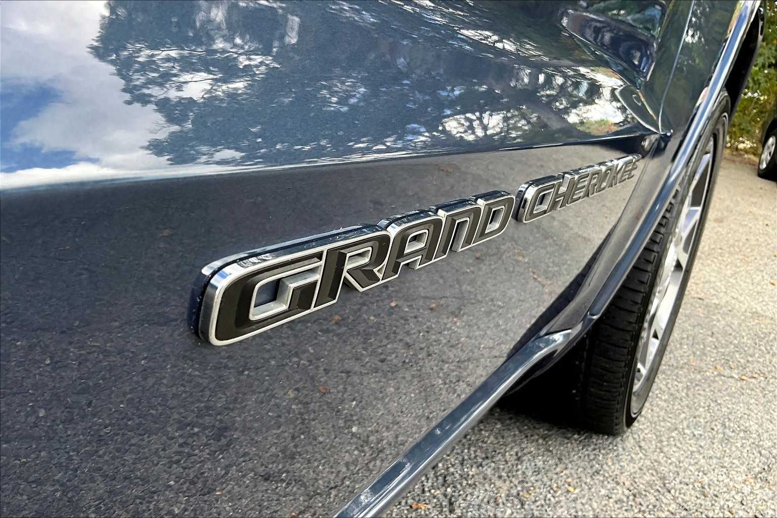 2021 Jeep Grand Cherokee Overland photo 27