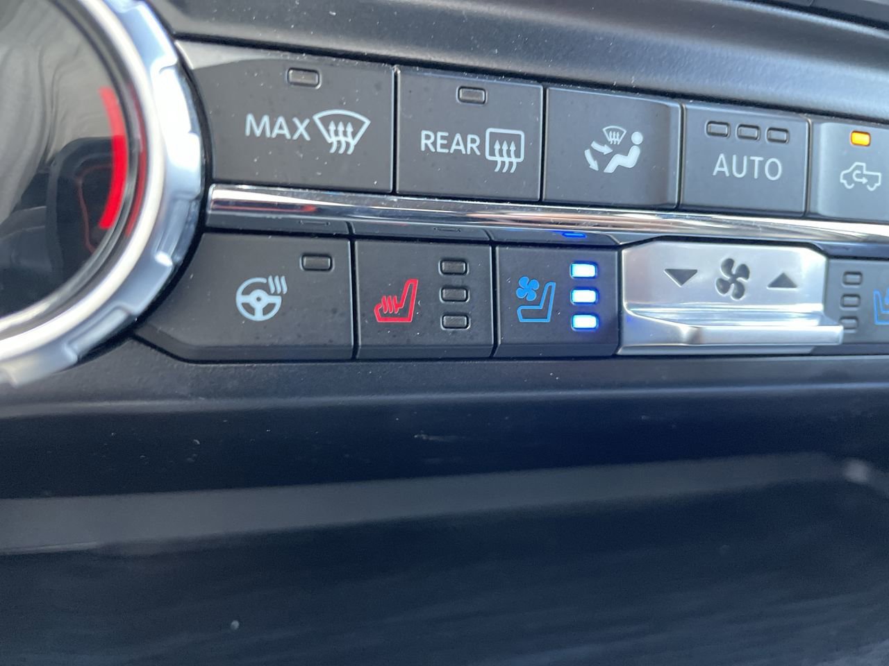 2024 Ford F-150 Lariat photo 24