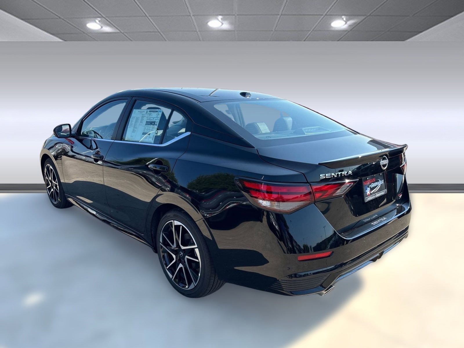 2025 Nissan Sentra SR photo 3