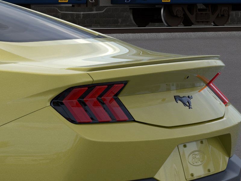 2025 Ford Mustang EcoBoost Premium photo 19
