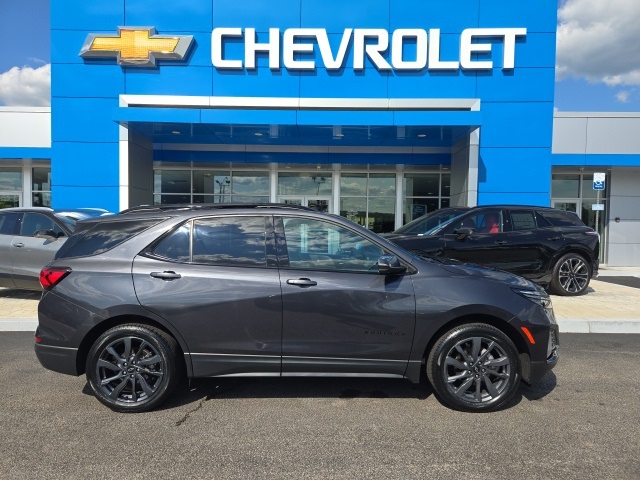 2022 Chevrolet Equinox RS photo 3