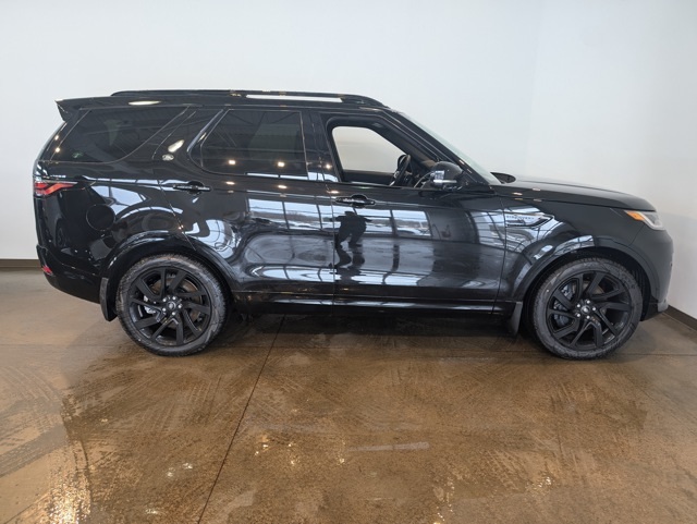 2025 Land Rover Discovery SE photo 4