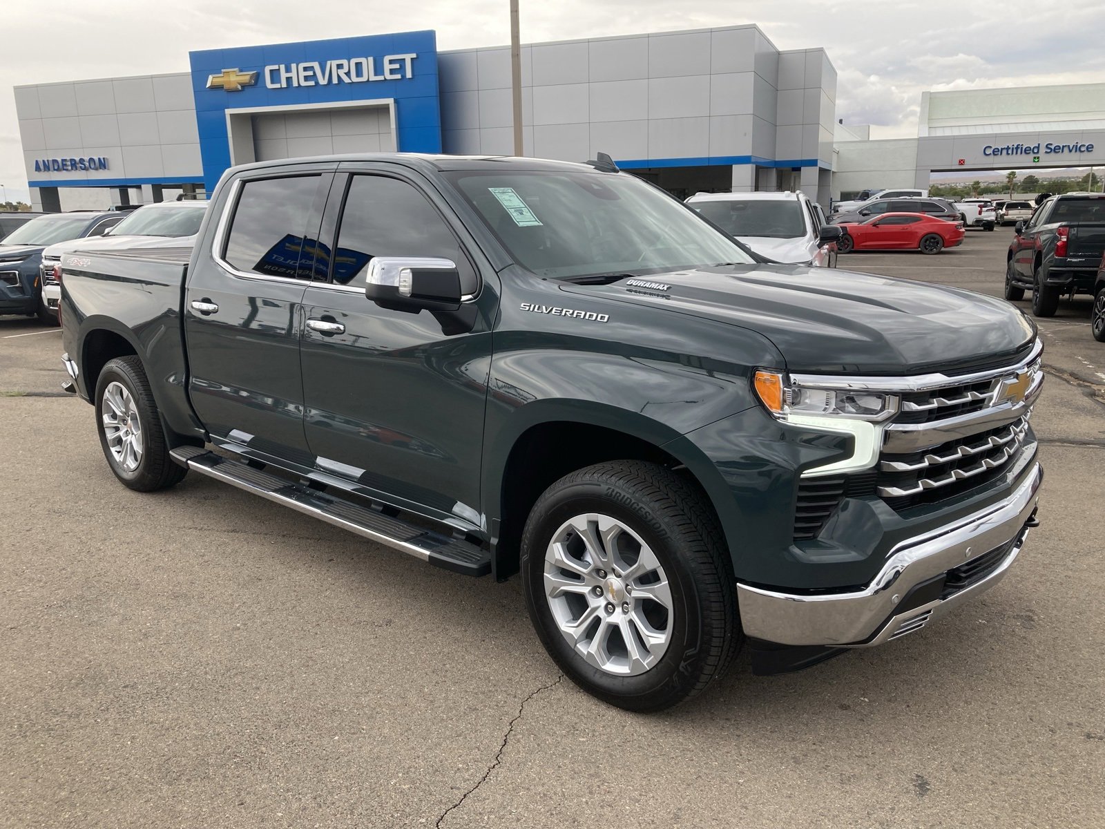 2025 Chevrolet Silverado 1500 LT photo 3