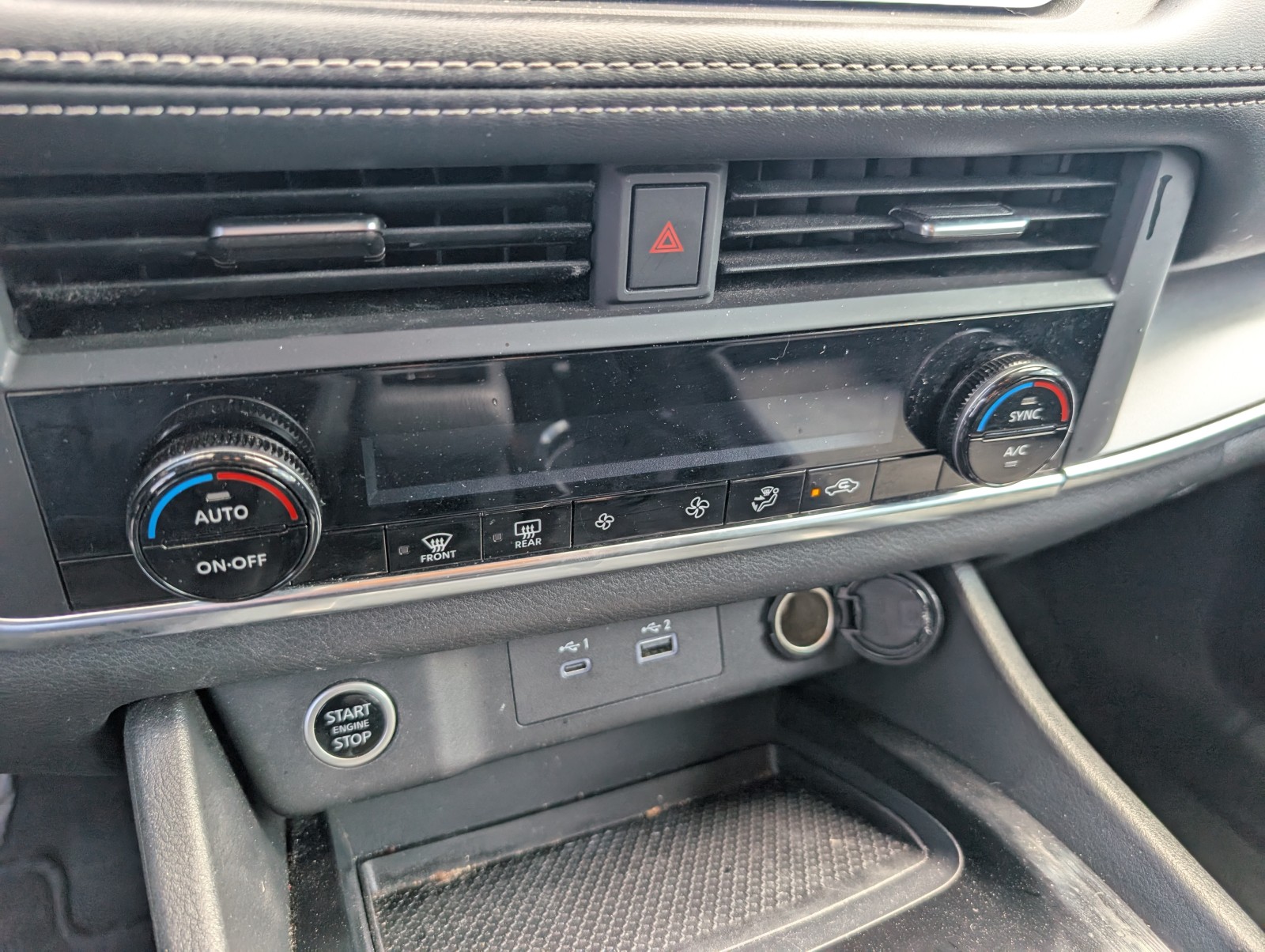 Used 2023 SILVER Nissan SV image 13