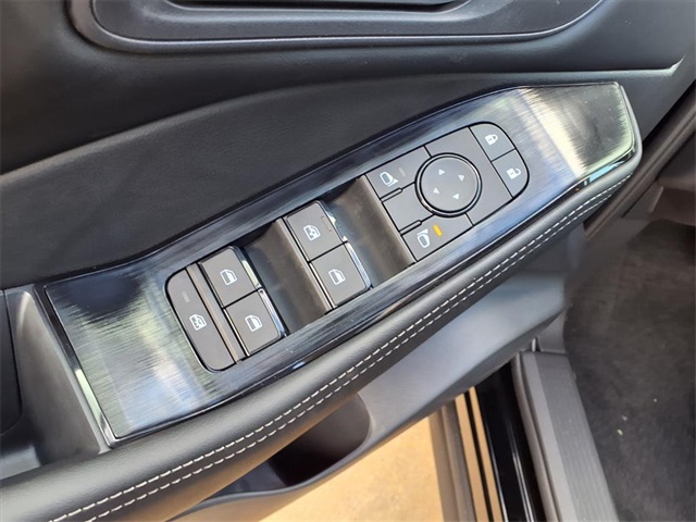 2026 Toyota RAV4 LE photo 3