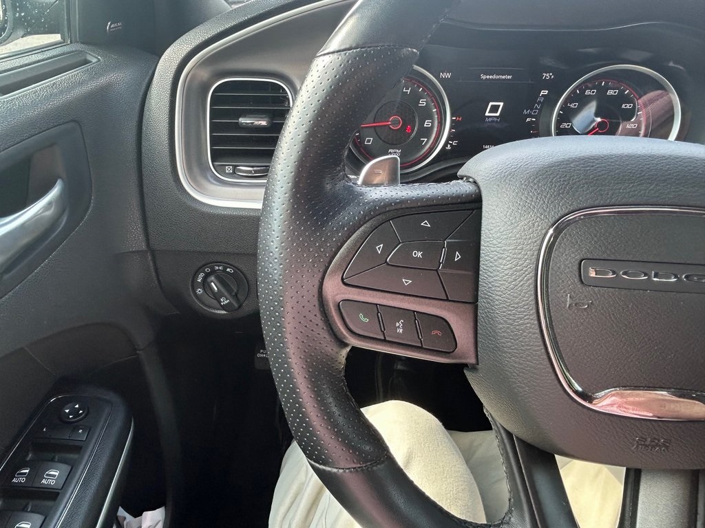 2021 Dodge Charger SXT photo 11