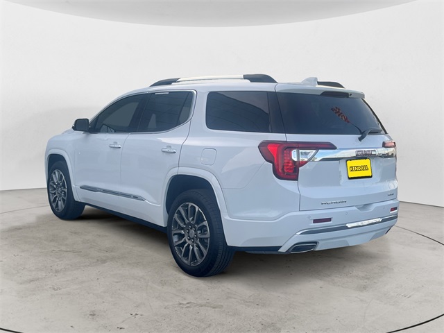 2023 Gmc Acadia Denali photo 3