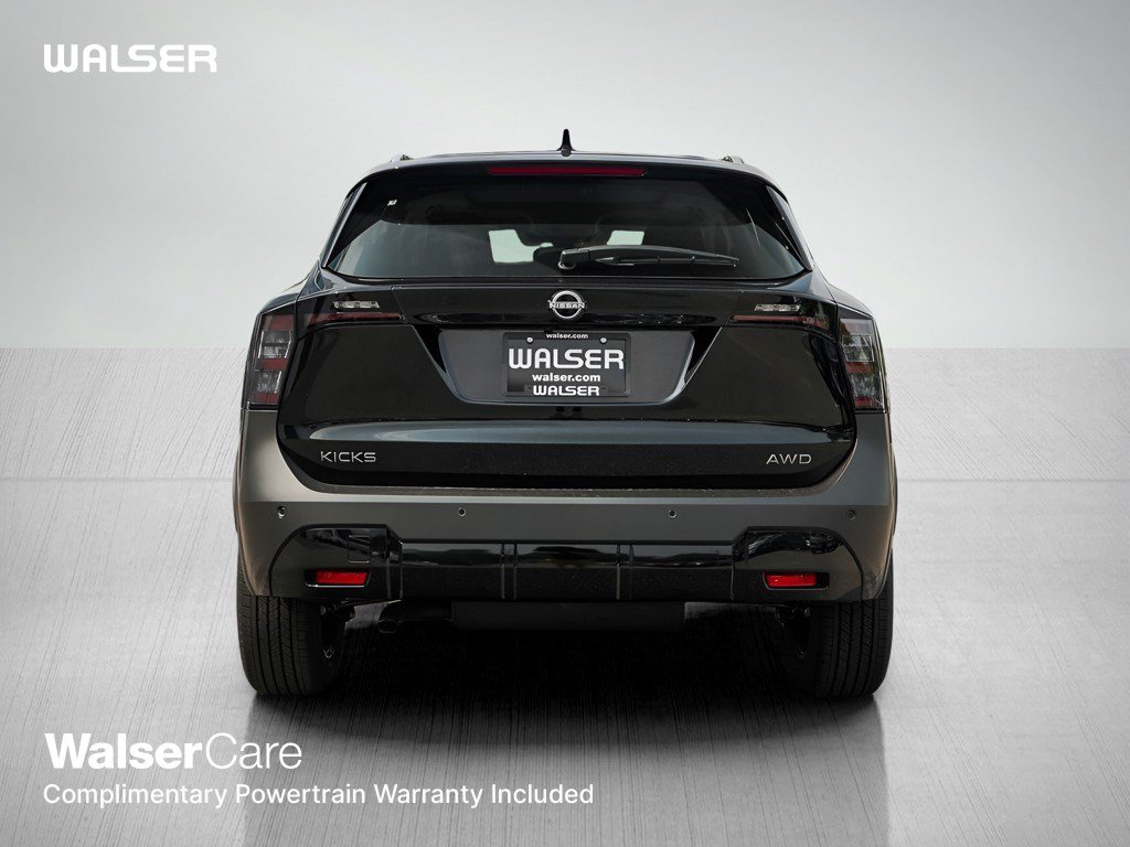 2025 Nissan Kicks SV photo 4
