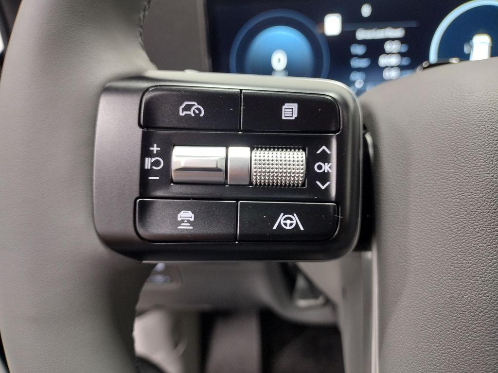 2026 Hyundai Ioniq SEL photo 23