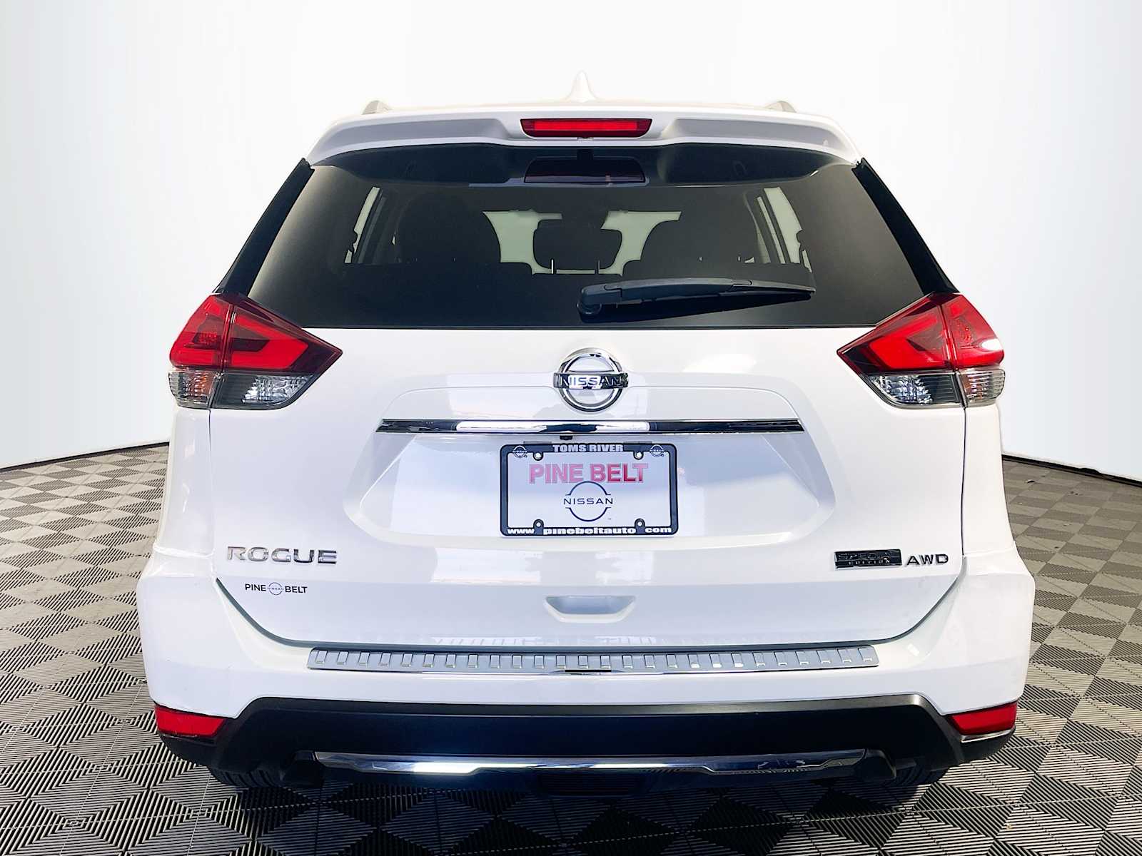 2020 Nissan Rogue S photo 2