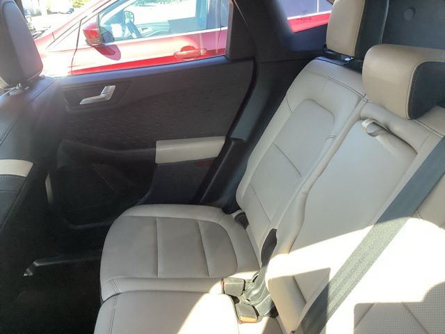 2020 Ford Escape SEL photo 10