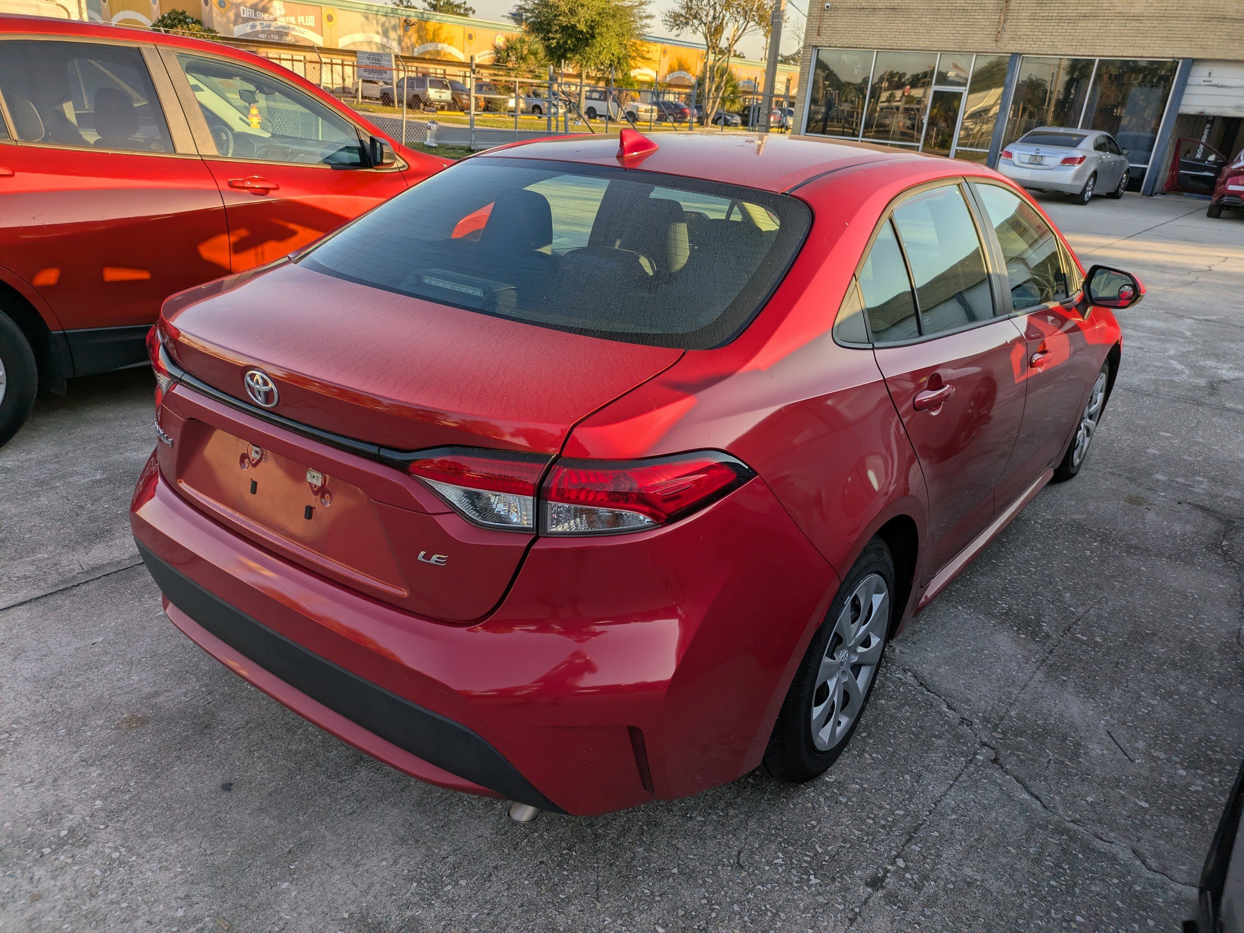 2021 Toyota Corolla LE photo 3