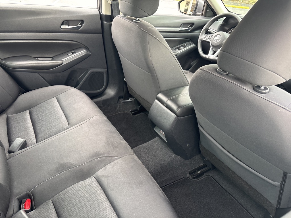 2022 Nissan Altima 2.5 SV photo 5