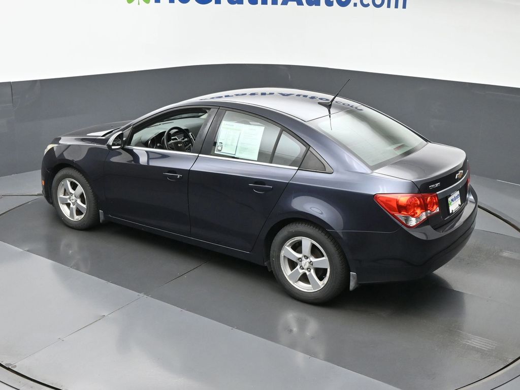 2014 Chevrolet Cruze photo 17
