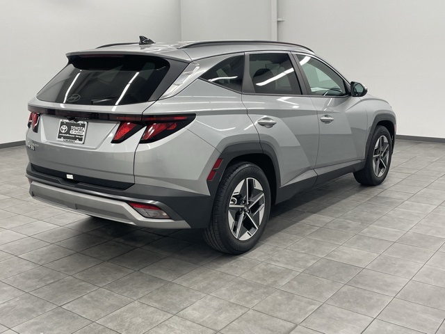 2025 Hyundai Tucson SEL photo 2