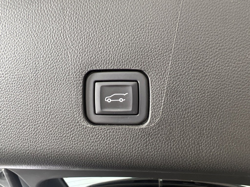 2023 Chevrolet Traverse Leather photo 20