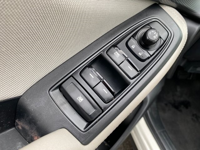2021 Subaru Forester Base photo 14