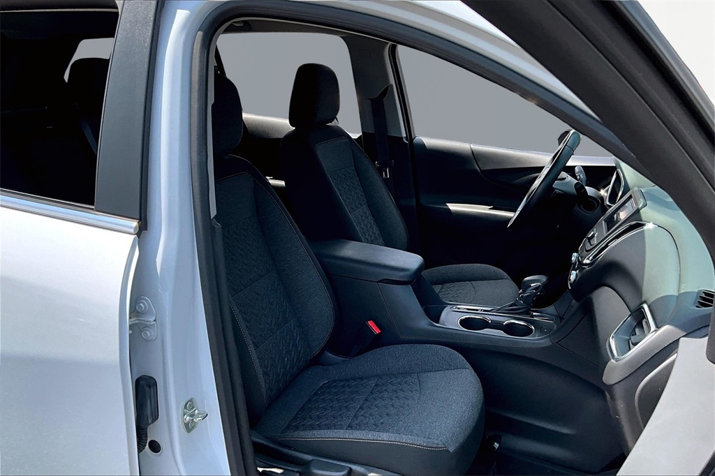 2022 Chevrolet Equinox LT photo 7