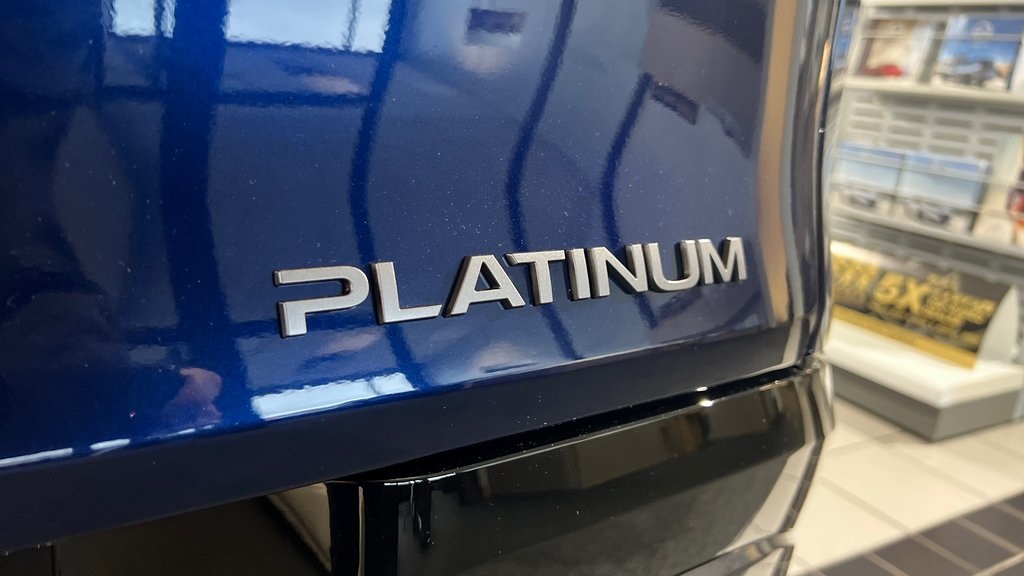2025 Nissan Murano Platinum photo 12