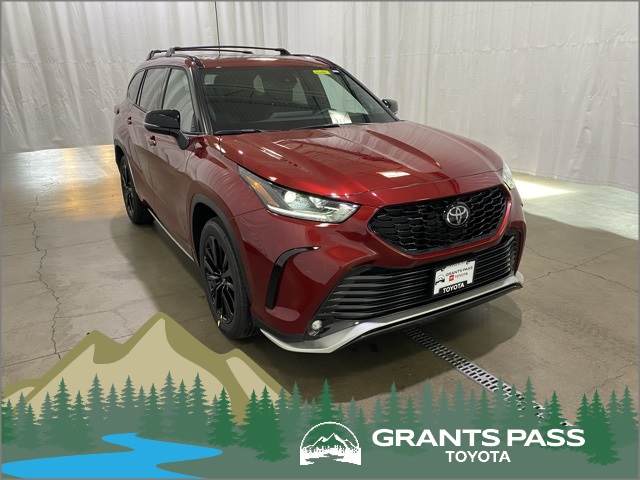 2026 Toyota Highlander XSE's photo