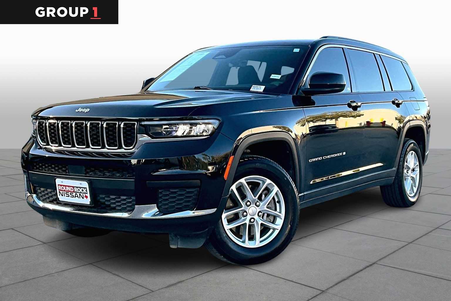 2025 Jeep Grand Cherokee L Laredo's photo