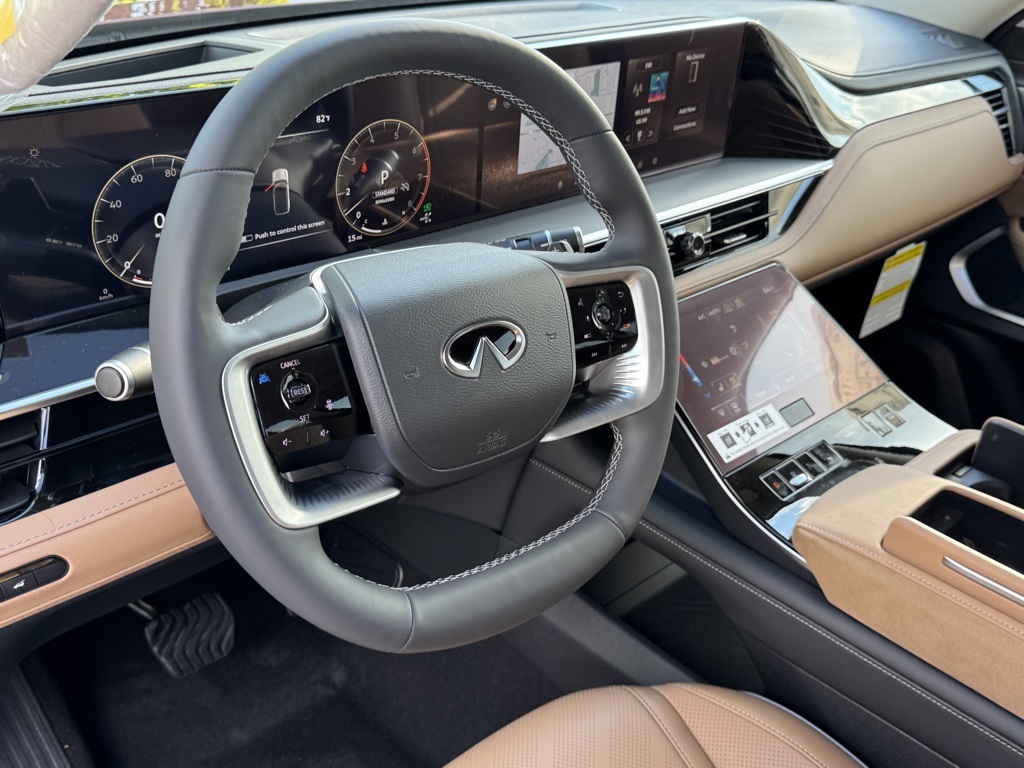 2026 Infiniti QX80 Luxe photo 9