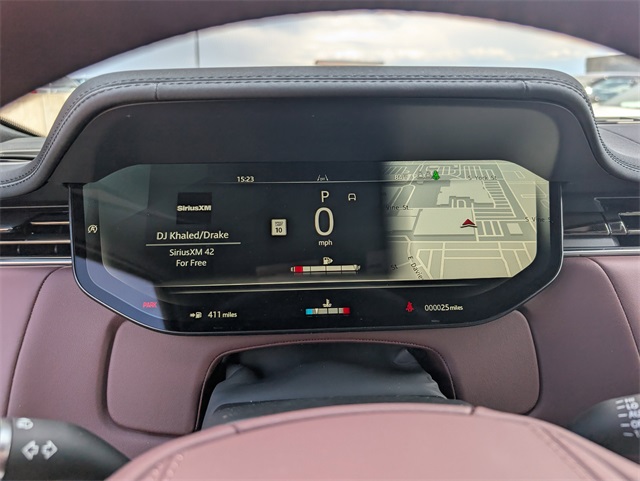 2025 Land Rover Range Rover SE photo 7