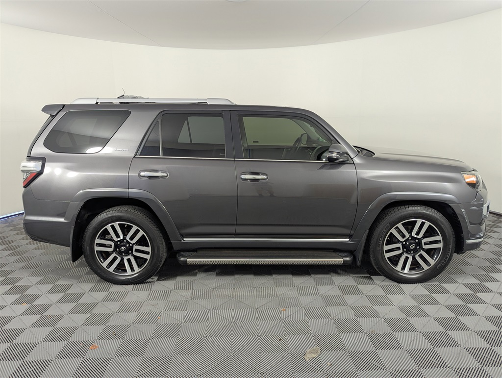 2018 Toyota 4Runner Limited photo 3