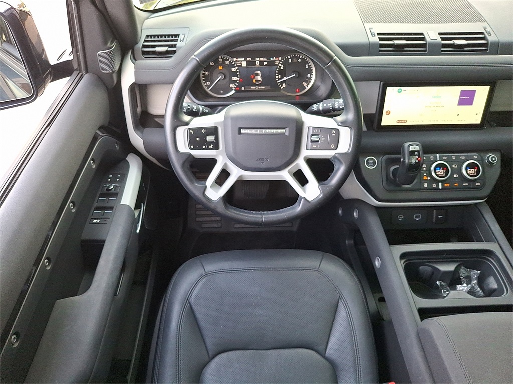 2023 Land Rover Defender 110 SE photo 8