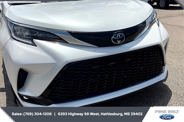 2023 Toyota Sienna XSE photo 19