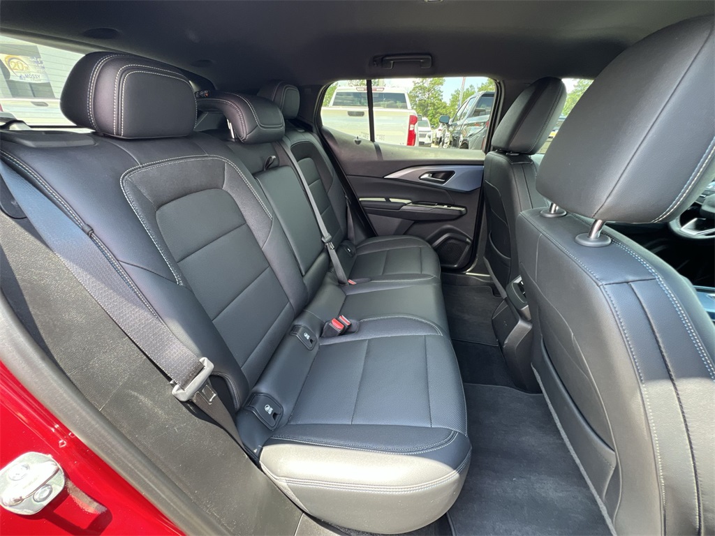 2024 Chevrolet Equinox EV 1LT photo 33