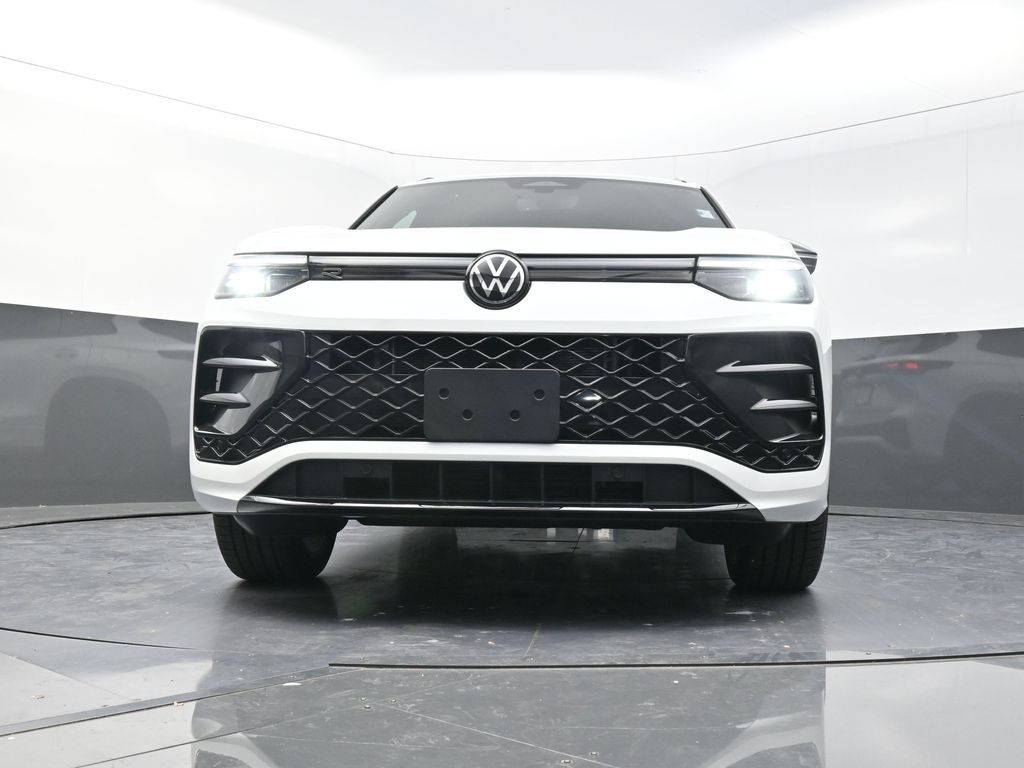 2025 Volkswagen Tiguan SE R-Line Black photo 17