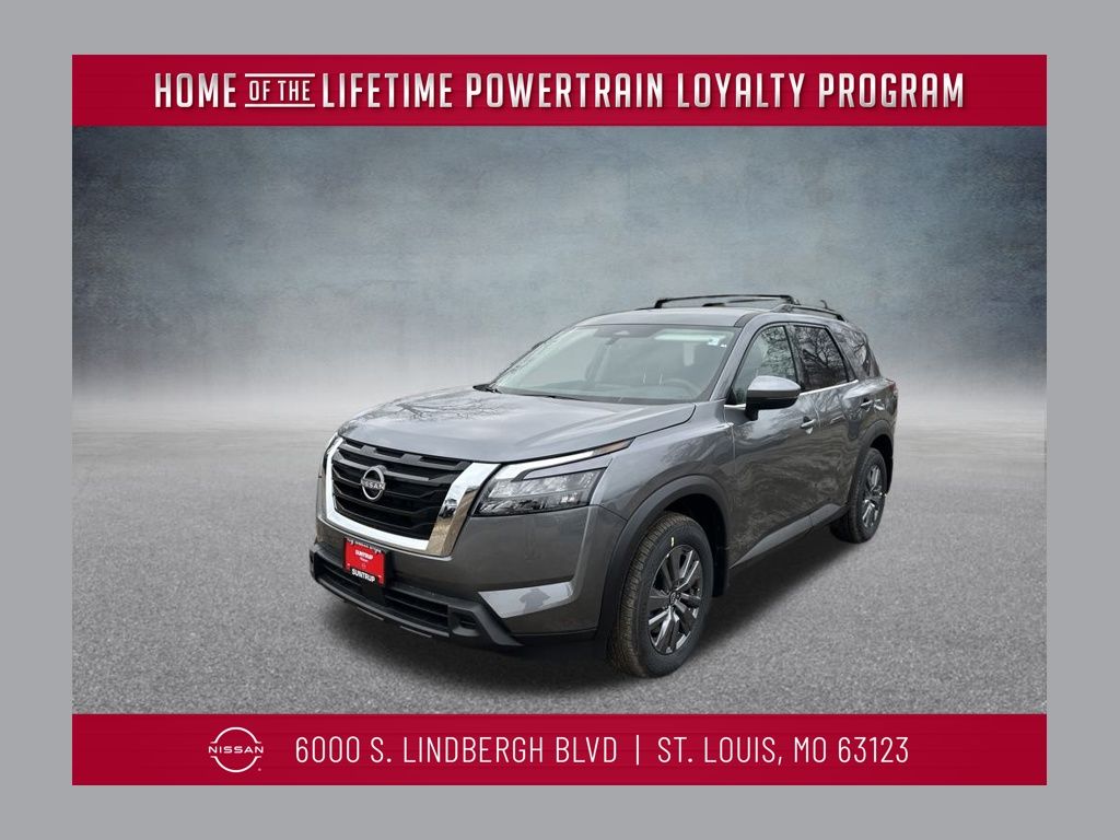 2025 Nissan Pathfinder SV's photo