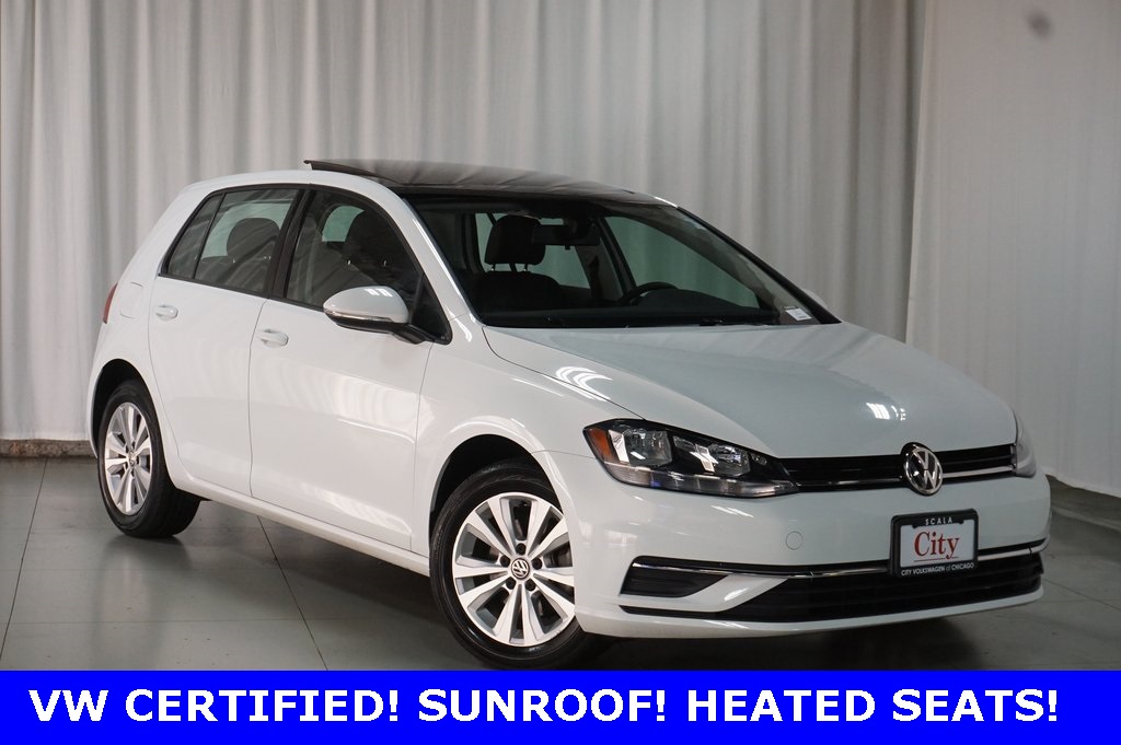 2020 Volkswagen Golf TSI photo 3