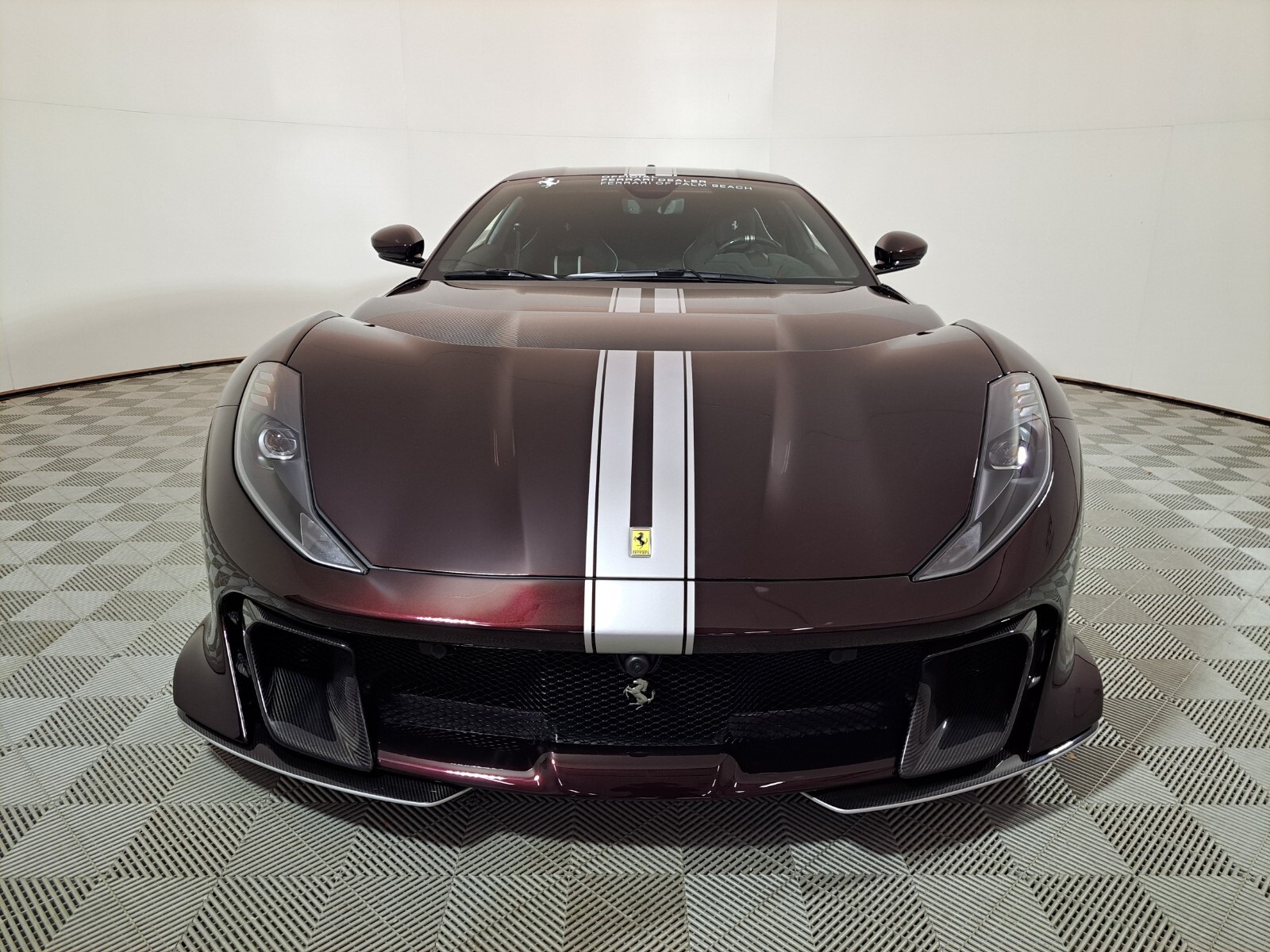 2023 Ferrari 812 Competizione photo 13