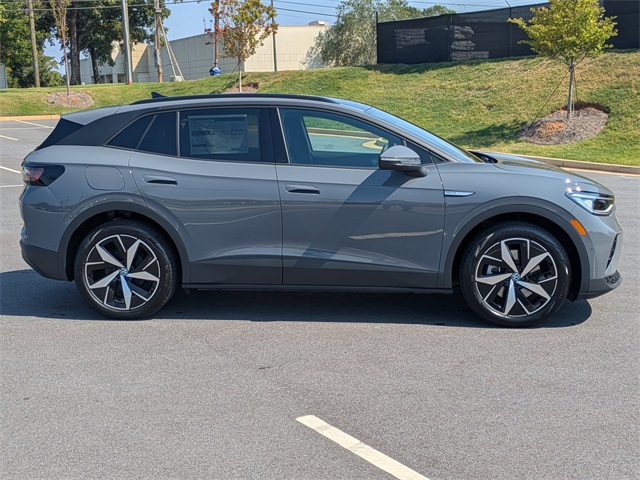 2025 Volkswagen ID.4 Pro S photo 3