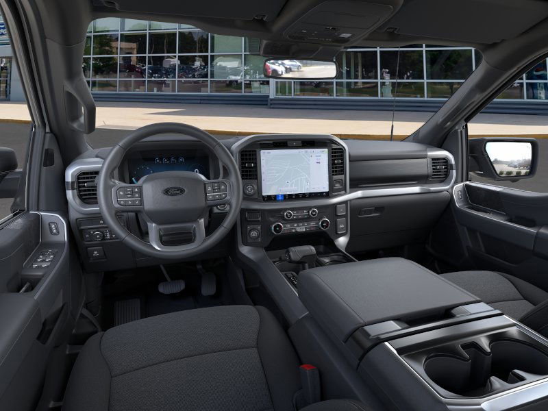 2025 Ford F-150 XLT photo 4
