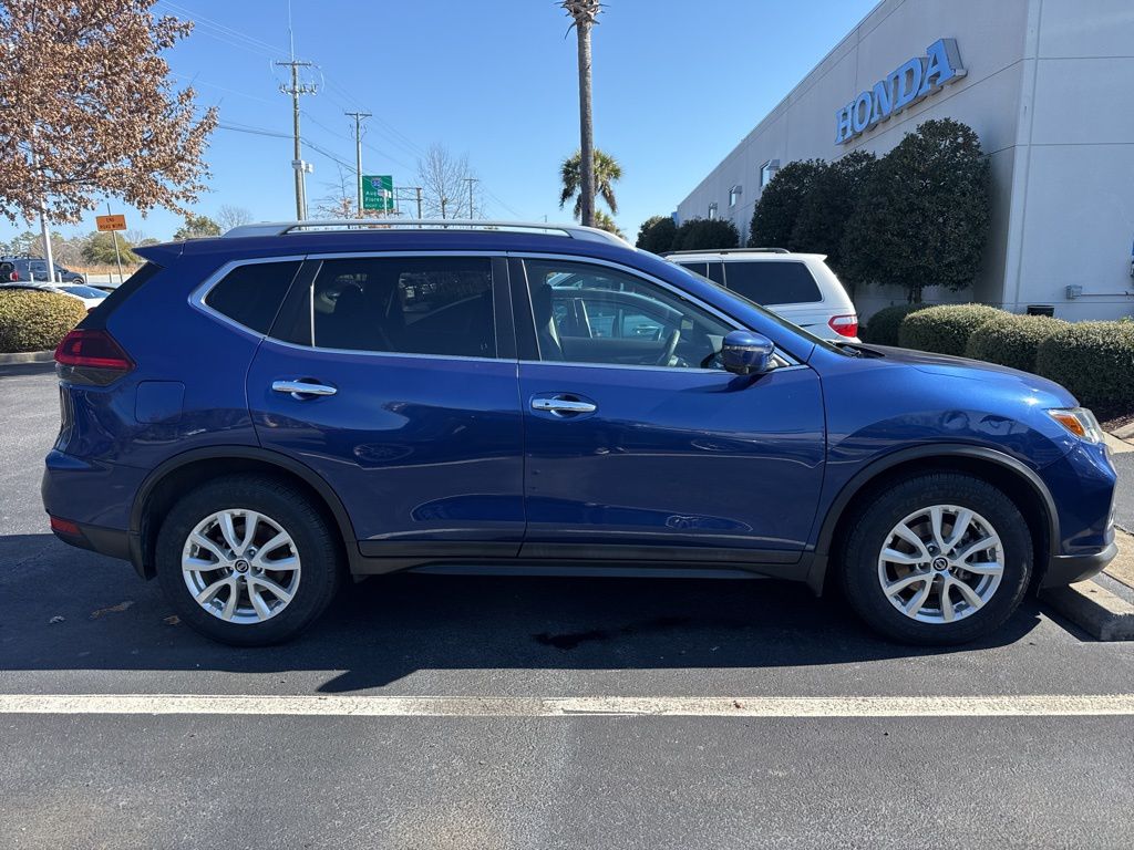 Used 2018 Nissan Rogue SV with VIN 5N1AT2MT0JC833854 for sale in Lexington, SC