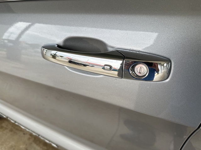 2019 Jeep Grand Cherokee Limited photo 13