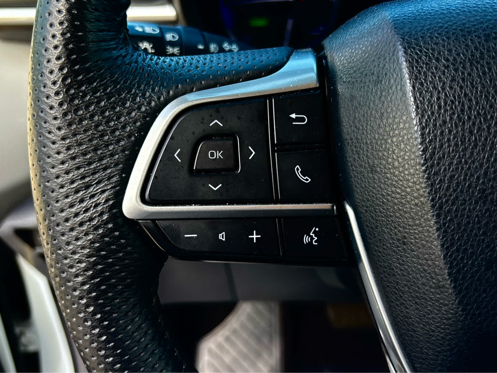 2022 Toyota Sienna Limited photo 8