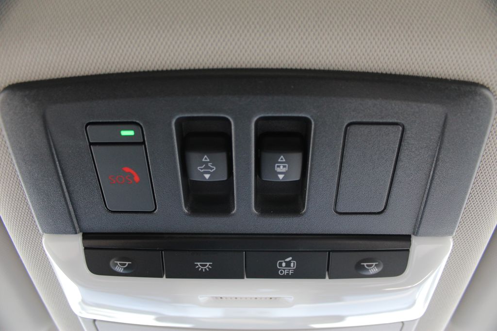 2025 Nissan Rogue Platinum photo 25