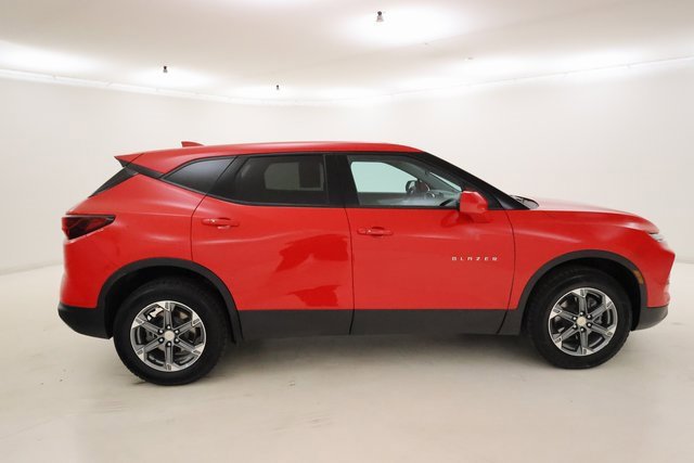 2023 Chevrolet Blazer 2LT photo 2