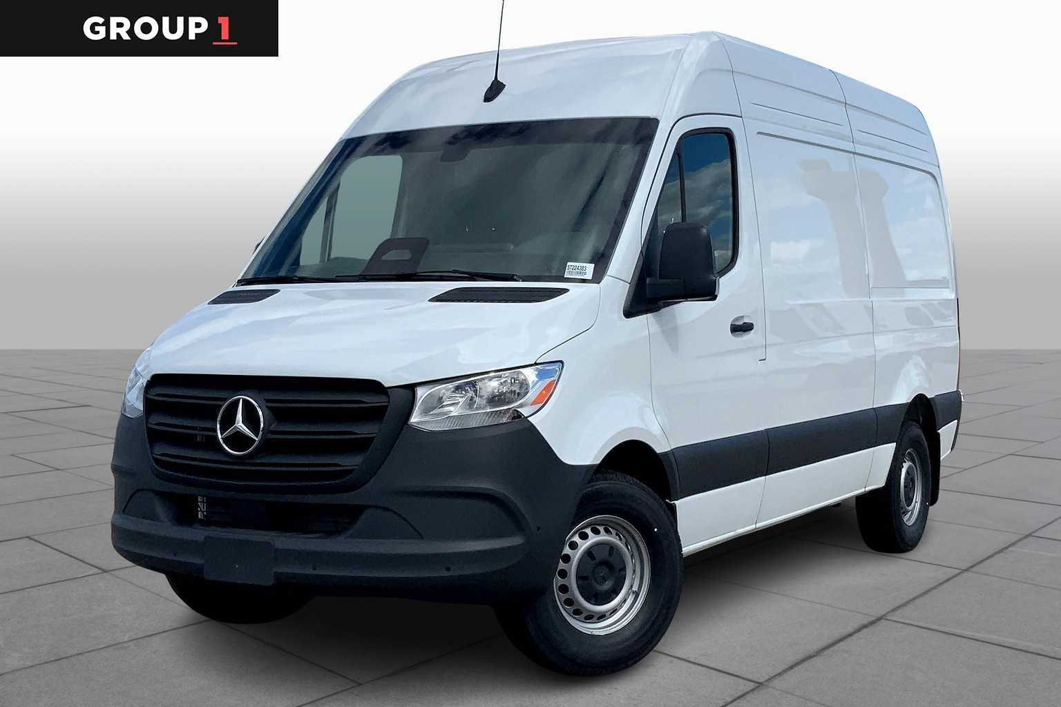 2025 Mercedes-Benz Sprinter Cargo Van Base's photo