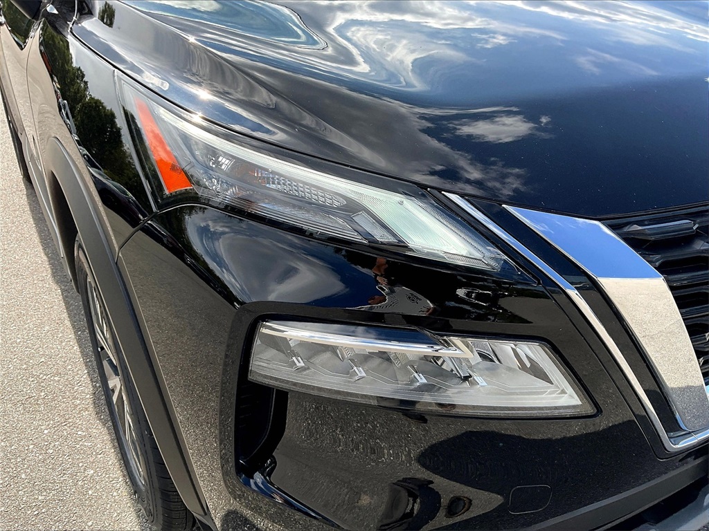 2023 Nissan Rogue SV photo 30