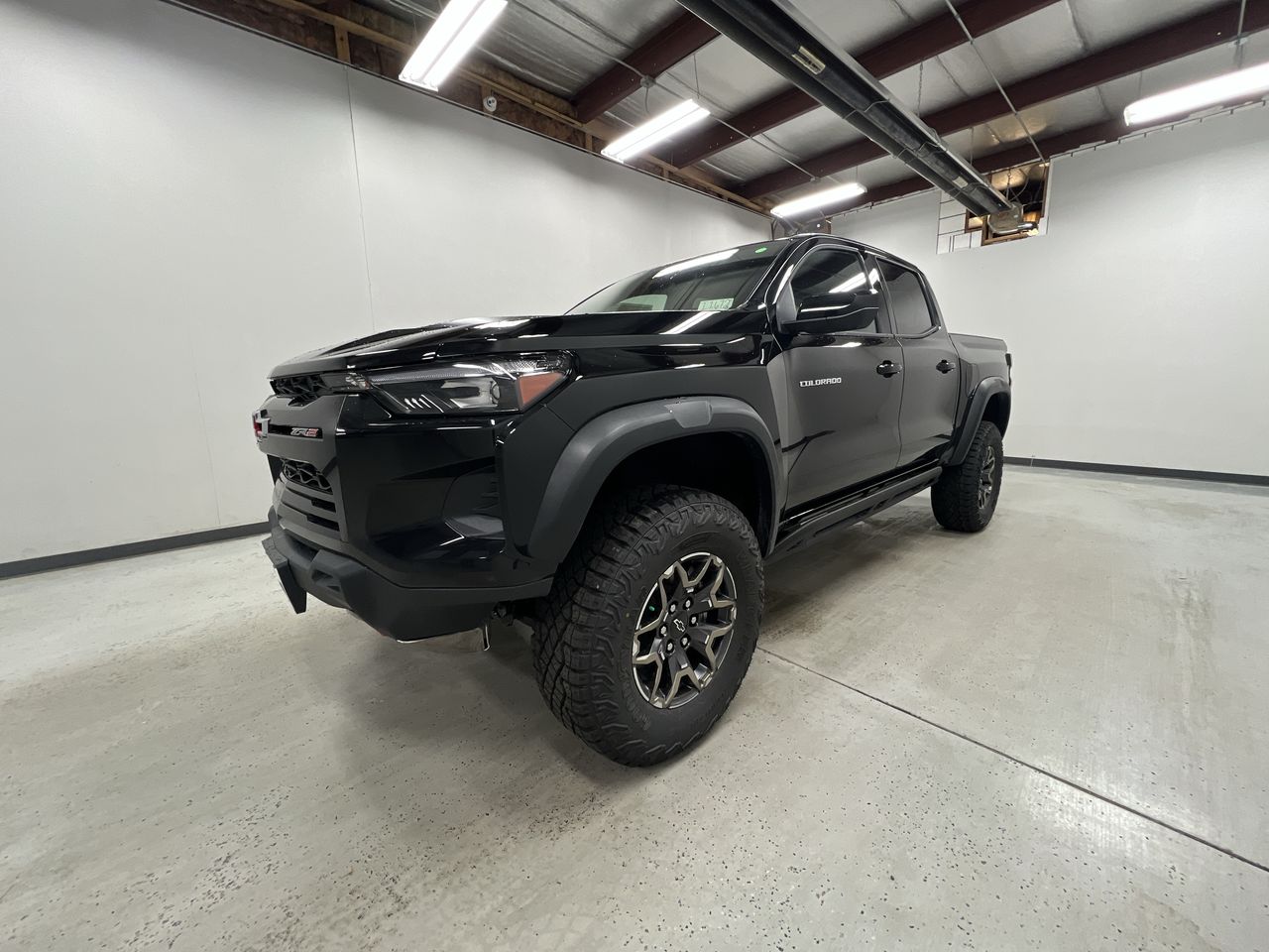 2025 Chevrolet Colorado ZR2 photo 3