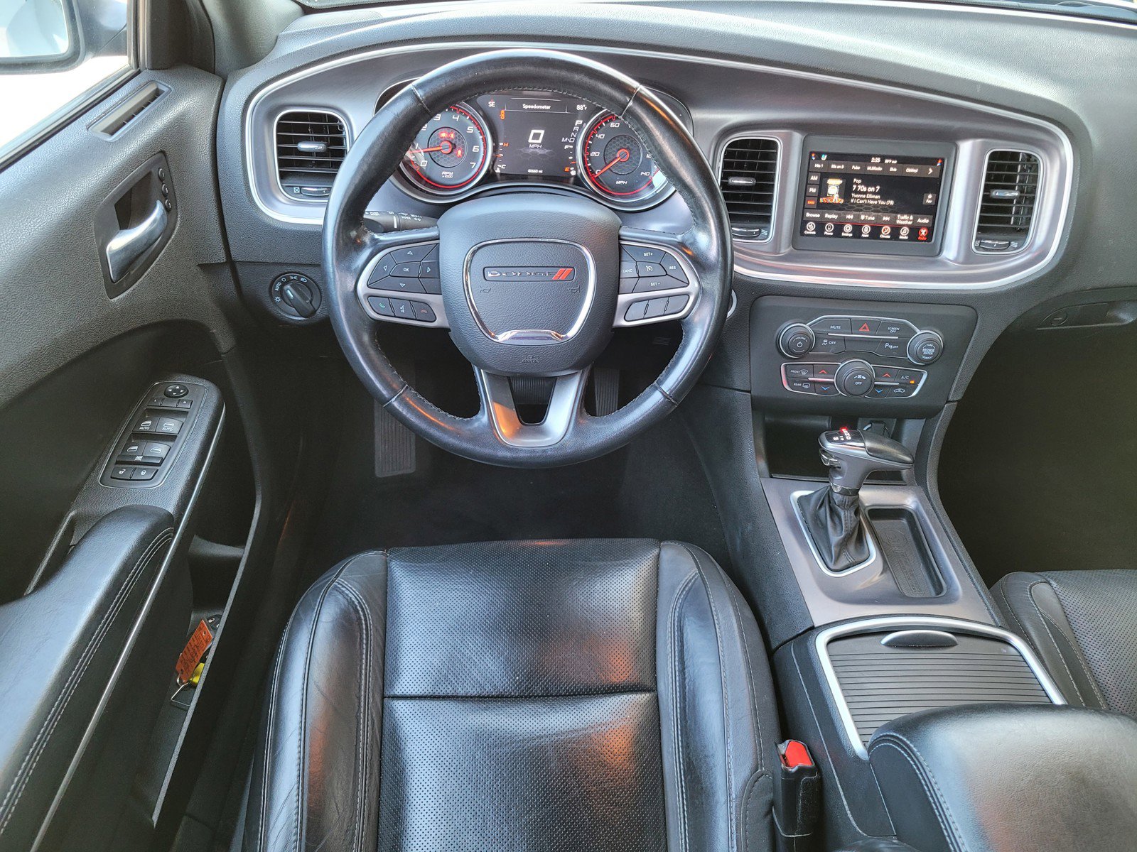 2021 Dodge Charger SXT photo 12