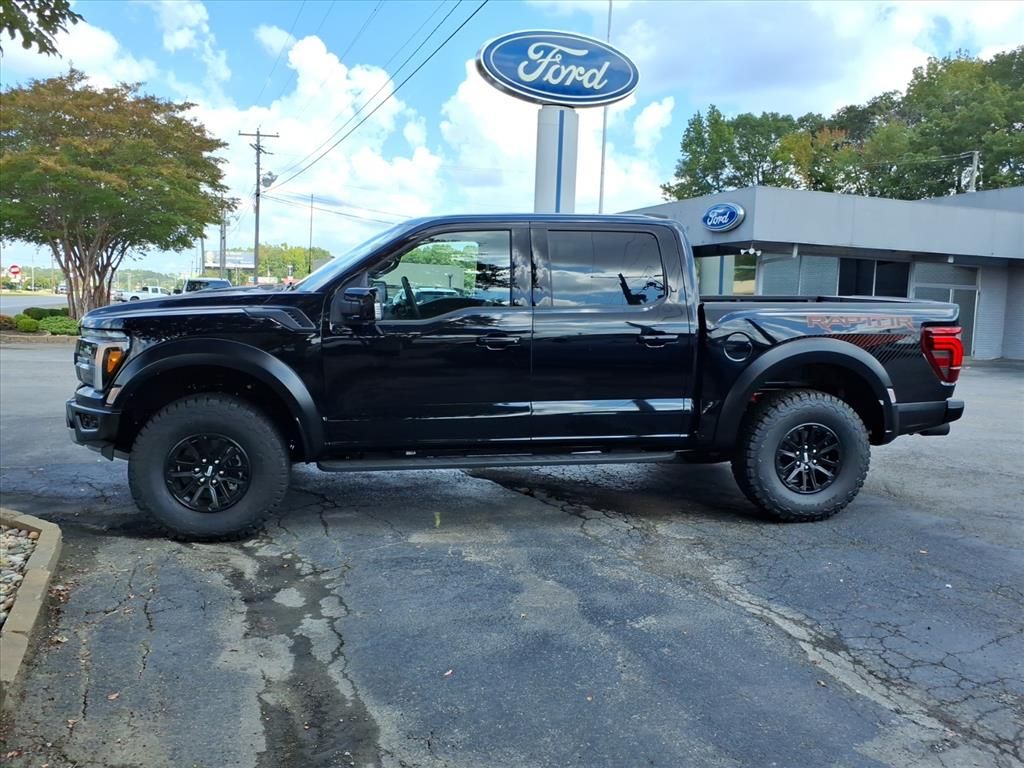 2025 Ford F-150 Raptor photo 2
