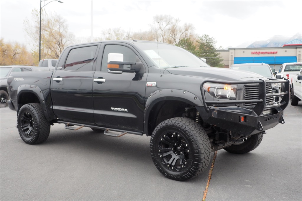 2013 Toyota Tundra CrewMax photo 3