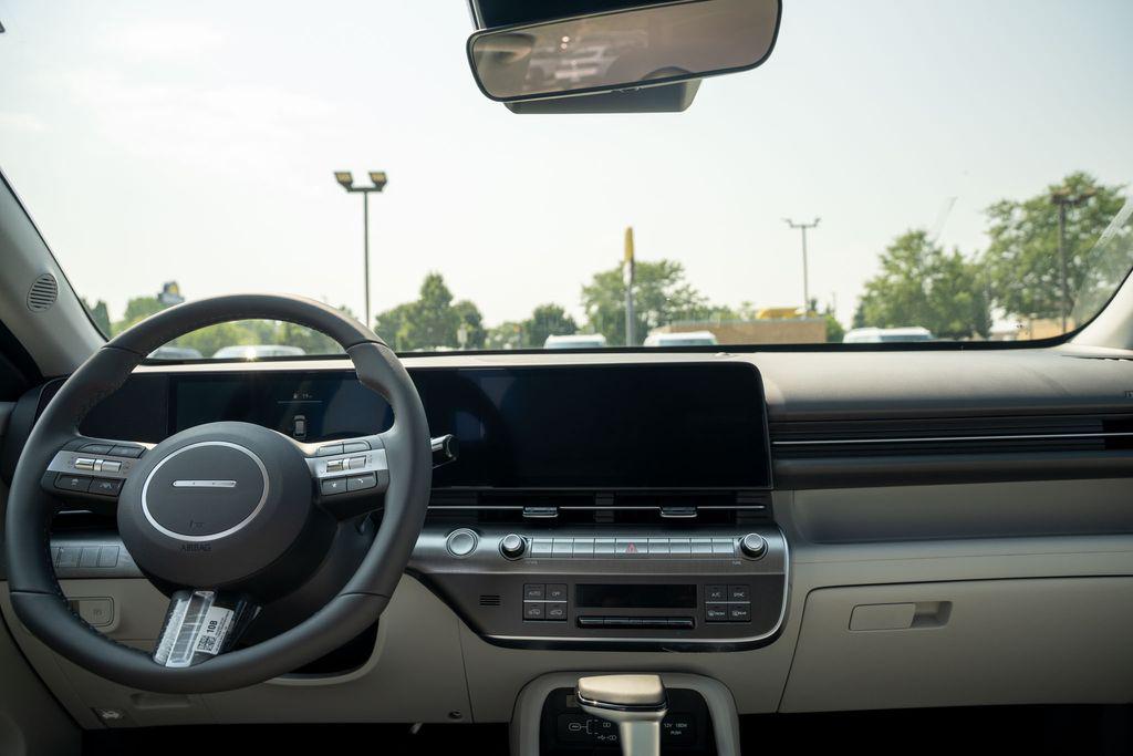 2026 Hyundai Kona SEL photo 14